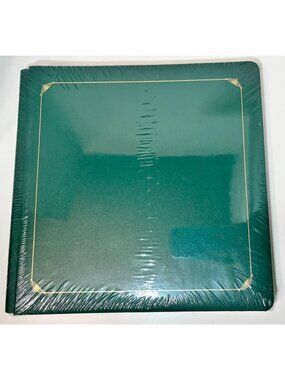 Creative Memories 12x12 Green Scrapbook Album Old Style Gold trim w/ Pages